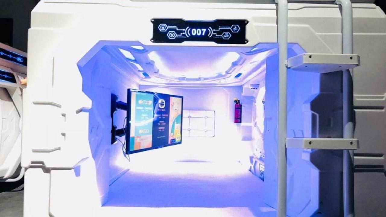 Met A Space Pod At Arab Street Singapur Dış mekan fotoğraf